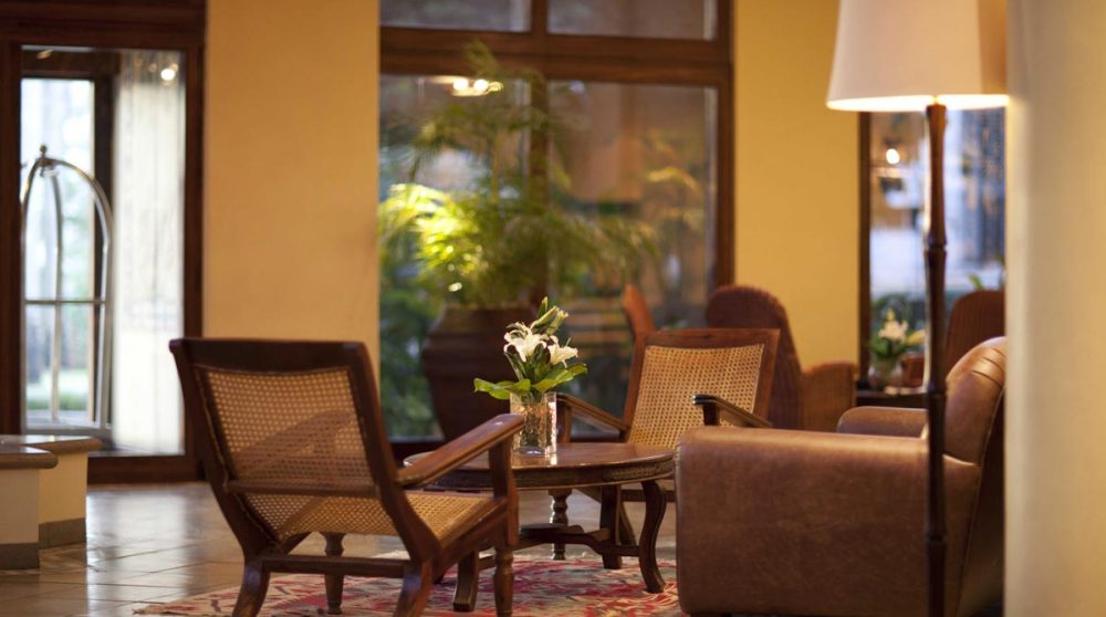 Un salon dans le hall