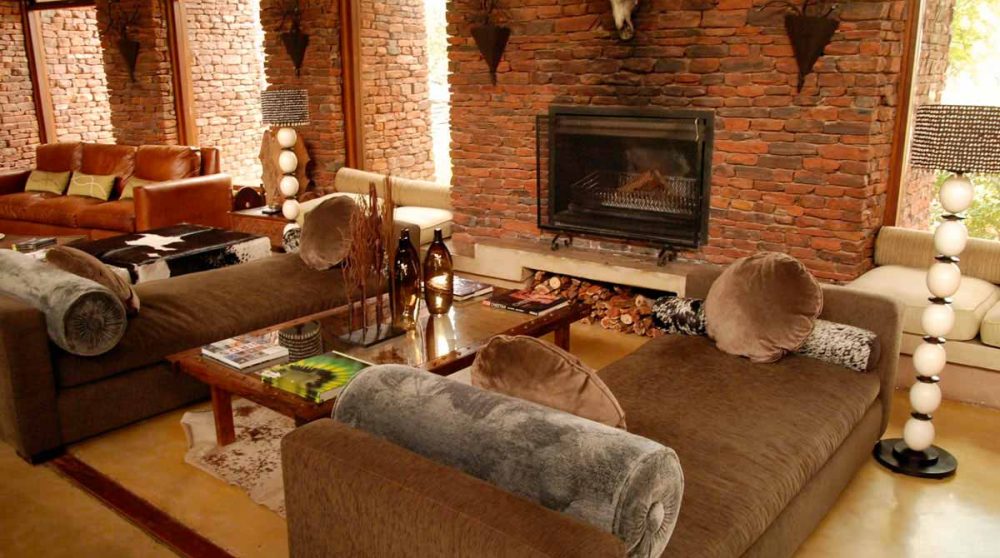 La cheminée du salon