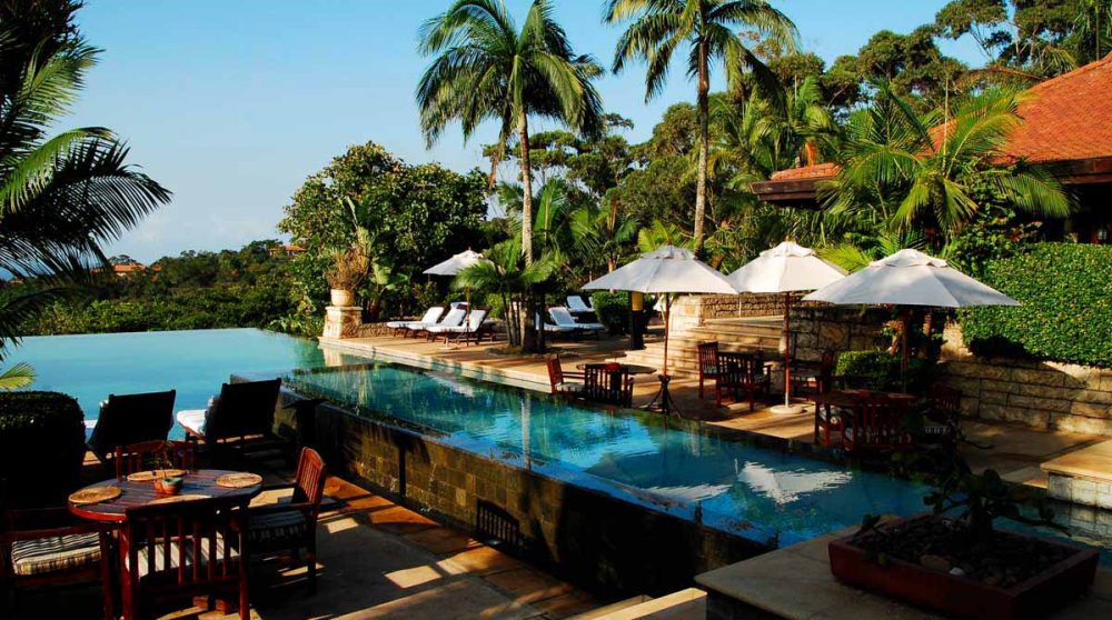 Autre vue de la piscine