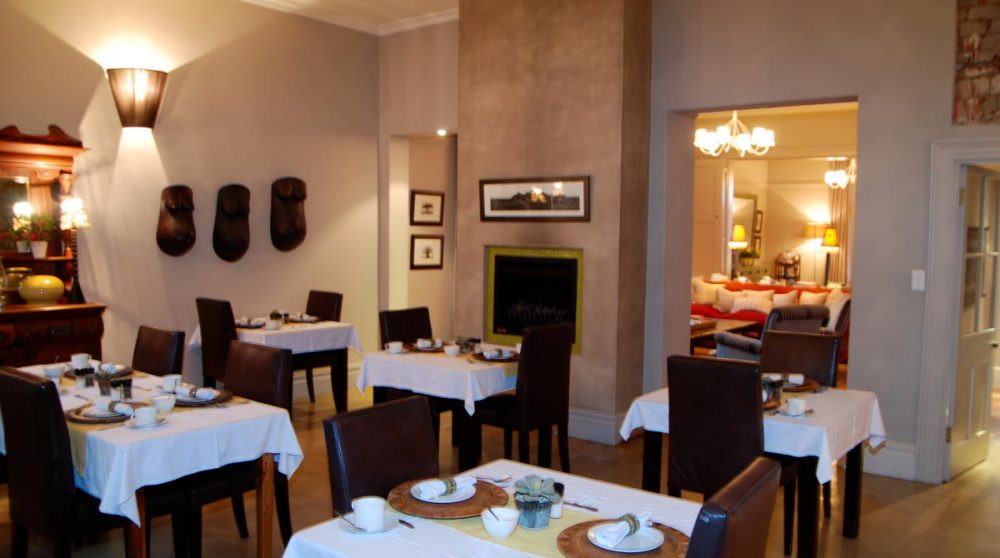 Le restaurant donnant sur le salon