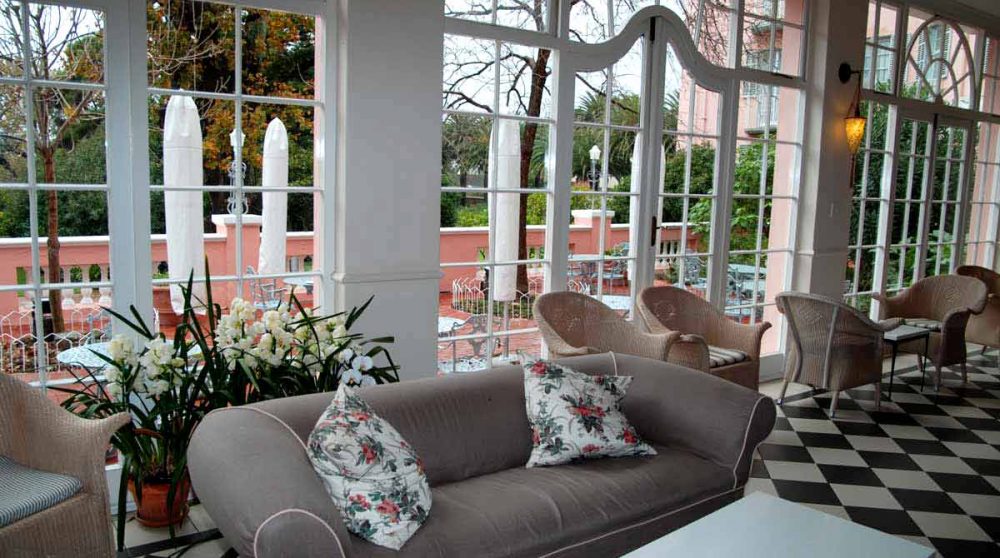 Canapé dans un salon