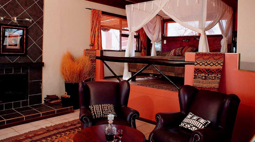 Chambre avec un salon