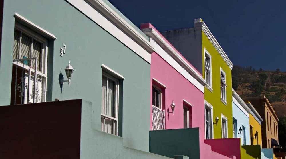 Les maisons colorées de Bo Kaap à Cape Town