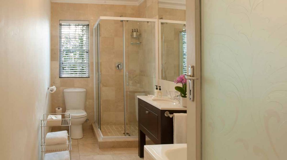 La salle de bains de la chambre Standard