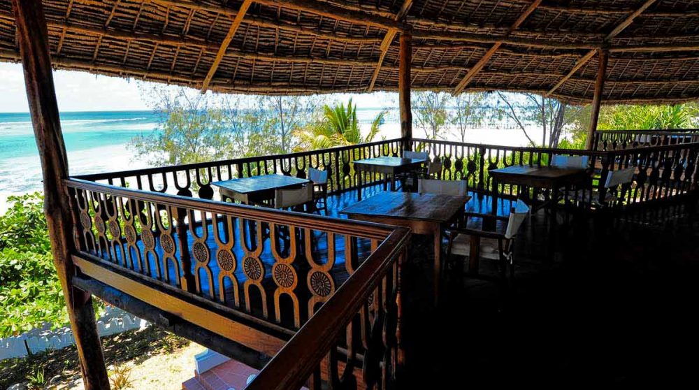 La terrasse au soleil à Zanzibar