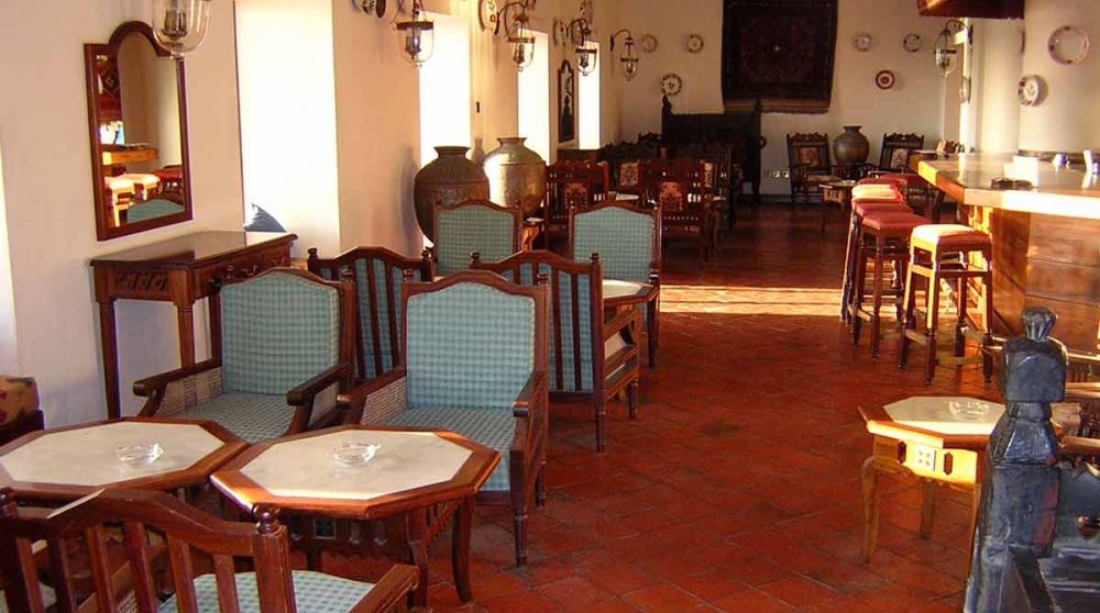 Déjeuner au restaurant de l'hôtel en Tanzanie