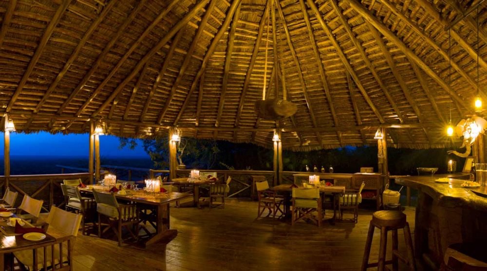 Le restaurant la nuit