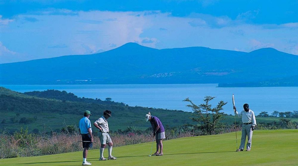 Activité golf avec vue sur le lac