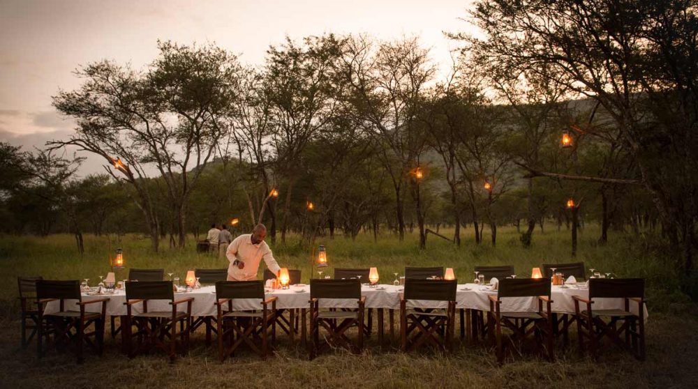Le dîner se prépare dans le serengeti