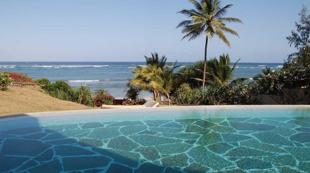 La piscine de l'Alfajiri Garden Villa