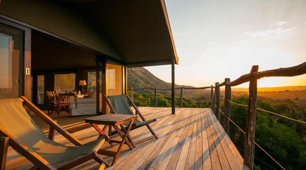 L'entrée d'une tente