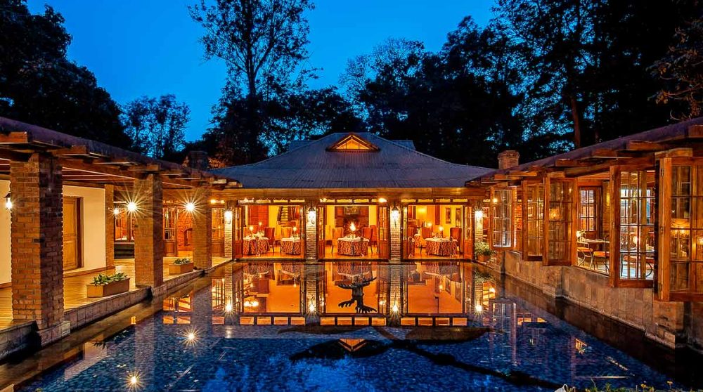 Vue nocturne de l'Arusha Coffee Lodge