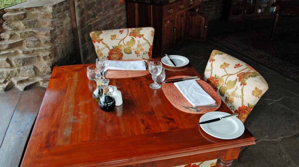 Une table pour déjeuner au Klein's Camp