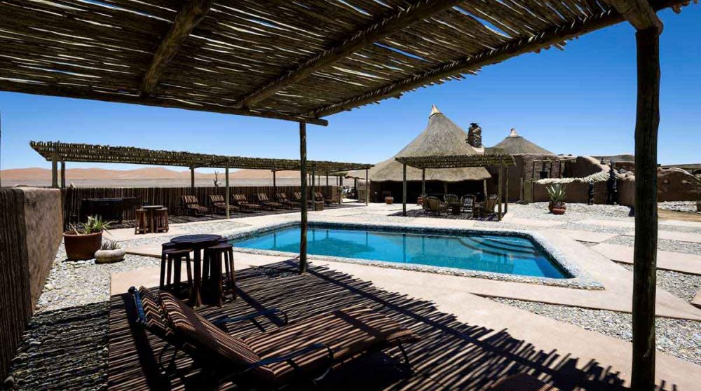 La piscine du Kuala Desert Lodge