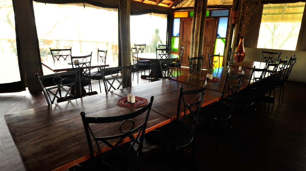 Table pour déjeuner au Lake Masek Tented Camp