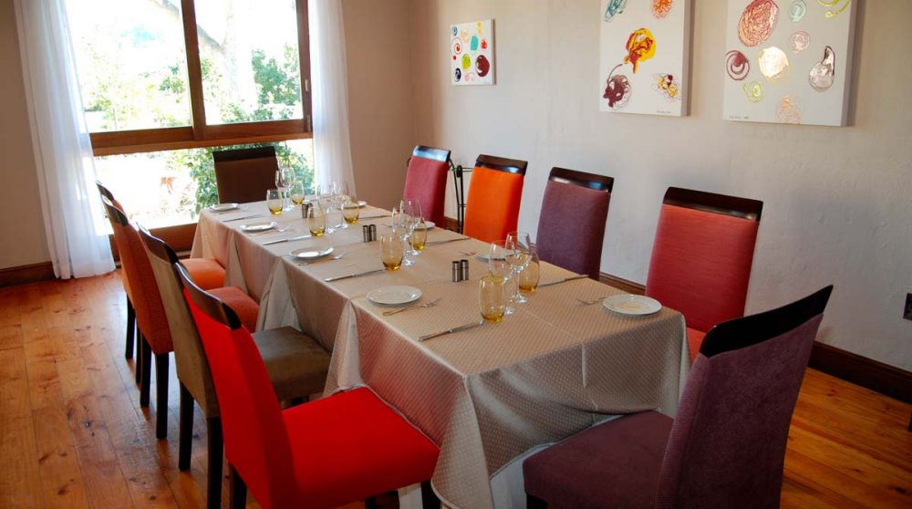 Table au restaurant de l'hôtel Le Quartier Français