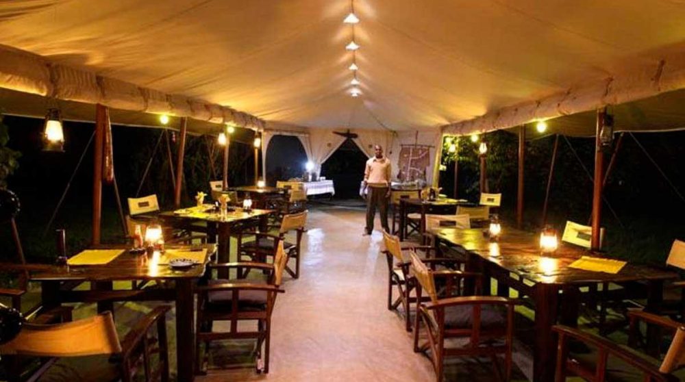 Soirée au Mara Bush Camp