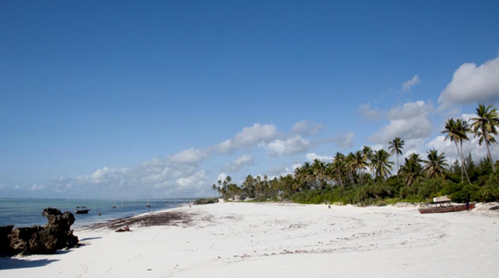 La plage à perte de vue au Matemwe Lodge