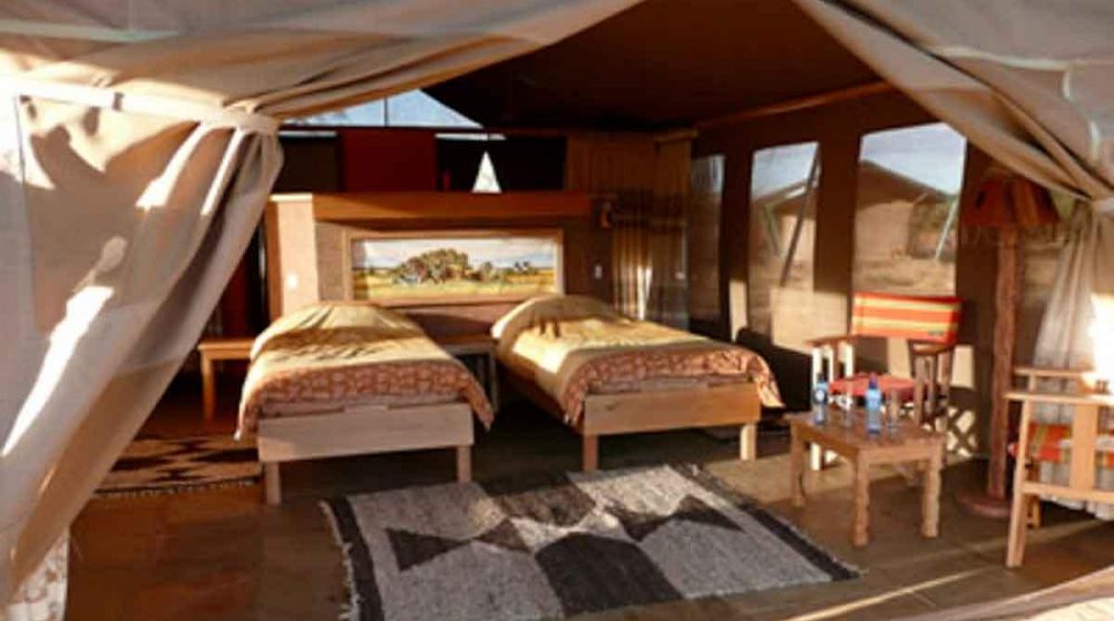 Lits dans une tente au Sentrim Amboseli
