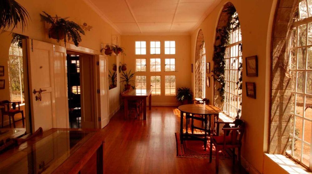 Vue sur le jardin au Giraffe Manor