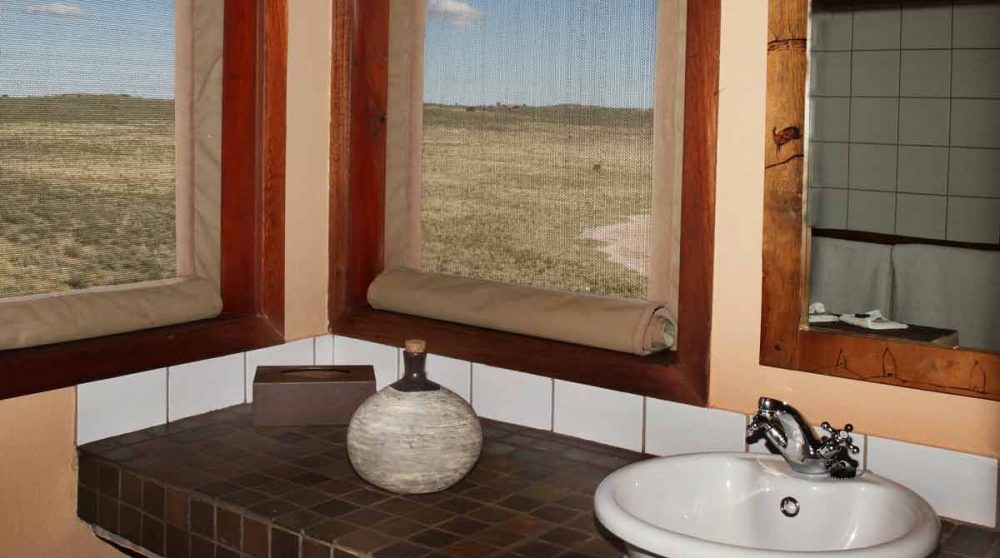 La salle de bains à Xaus Lodge