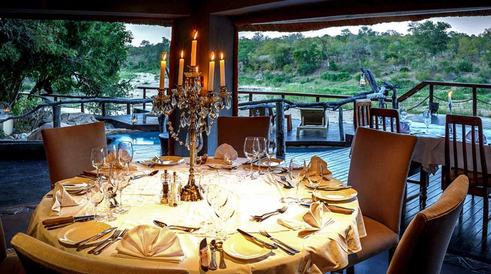 La salle à manger dans le parc Kruger