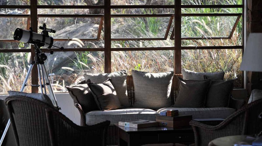 Le salon du lodge en Afrique du Sud