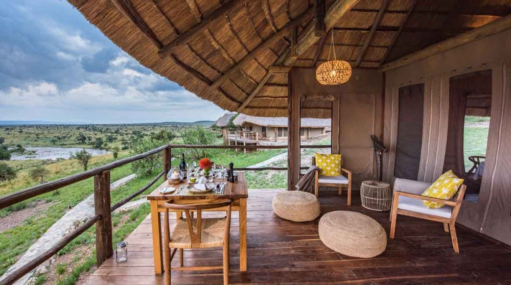 La terrasse de la tente