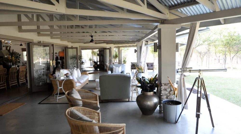 La terrasse à Etosha