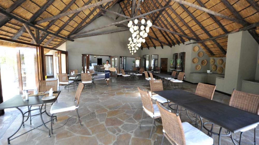 La terrasse pour déjeuner