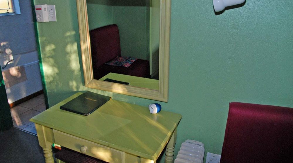 Bureau dans une chambre standard