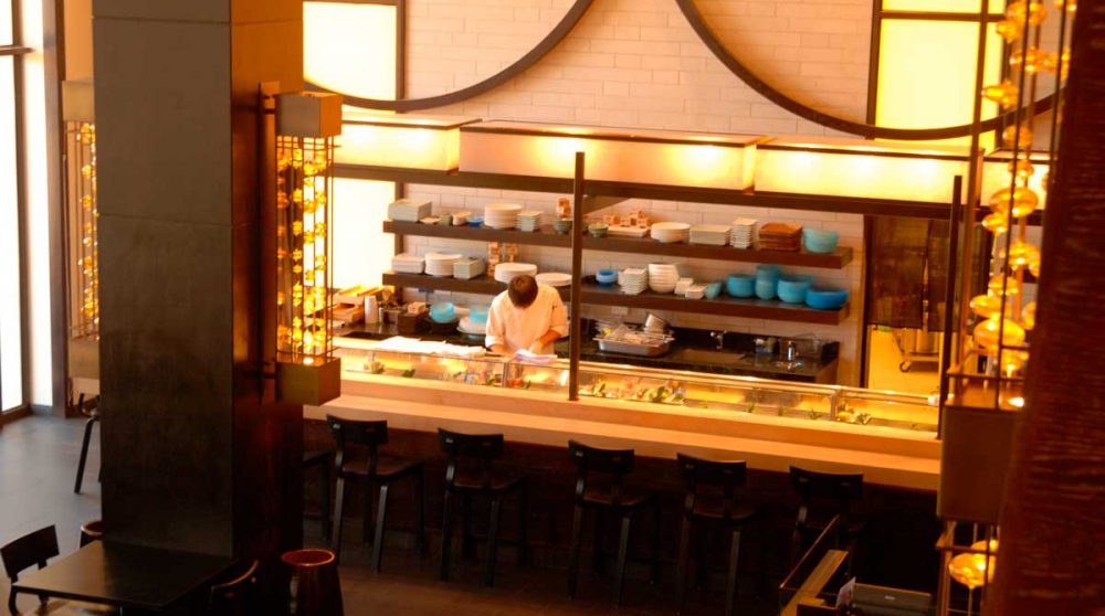 Un cuisiner à l'hôtel