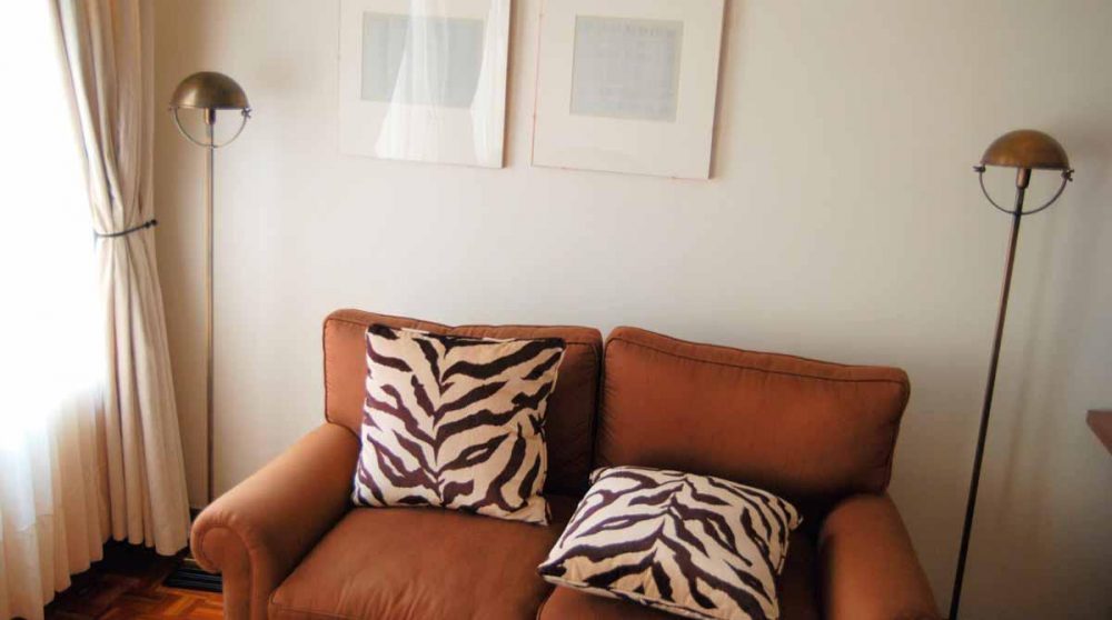 Coin salon dans la chambre