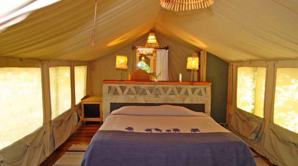 Chambre dans une tente