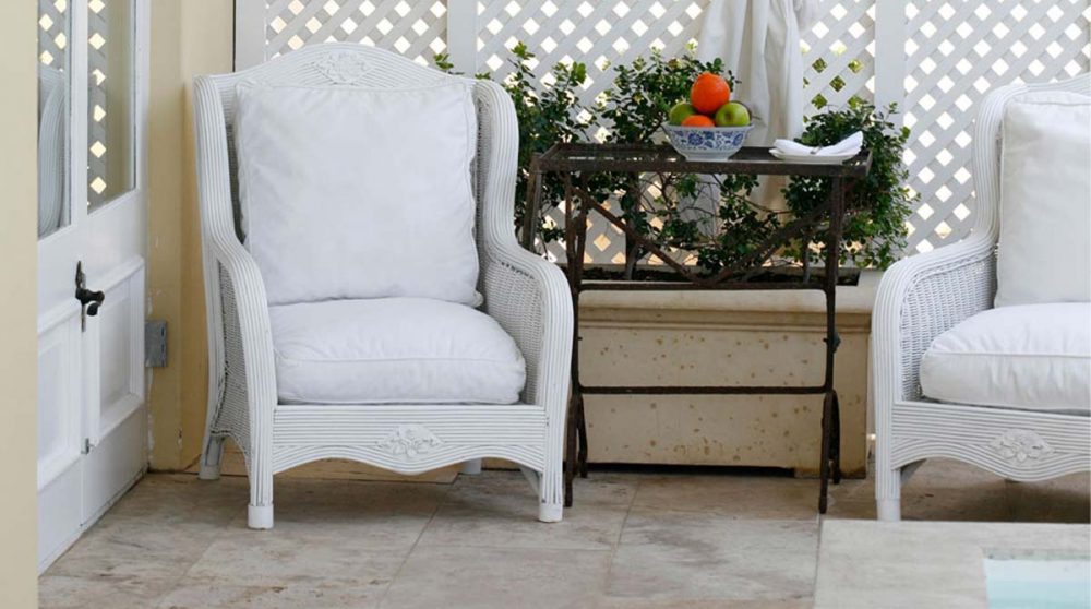 Fauteuils sur la terrasse à Hermanus