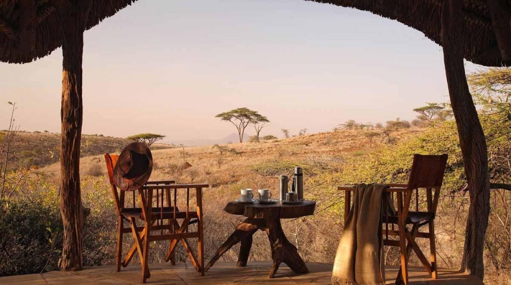 La terrasse d'une tente