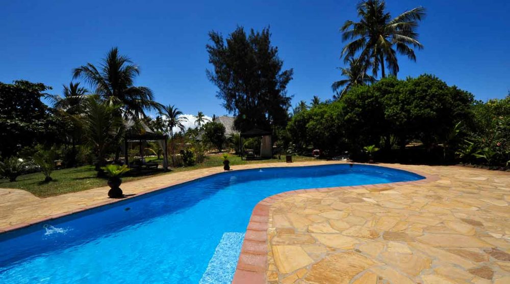 Autre vue de la piscine