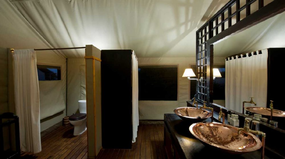 Lavabos dans la salle de bains