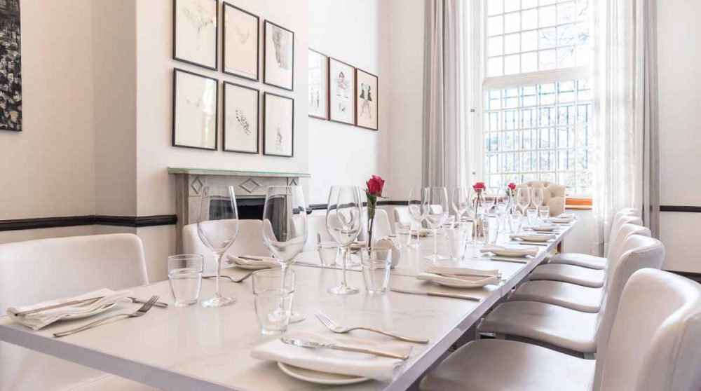 Détail d'une table du Blanko