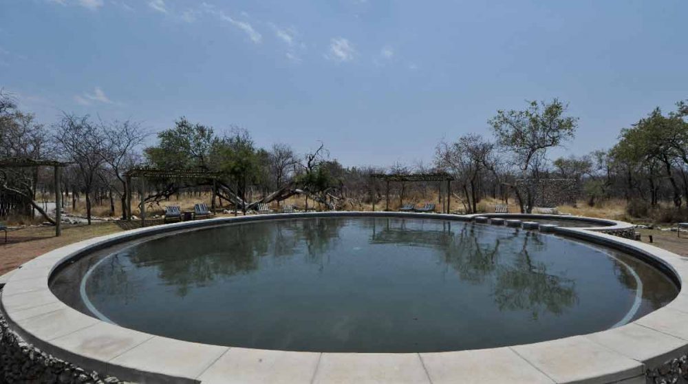 Autre vue de la piscine