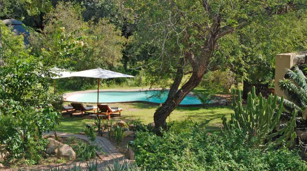 La piscine à l'Exeter River Lodge