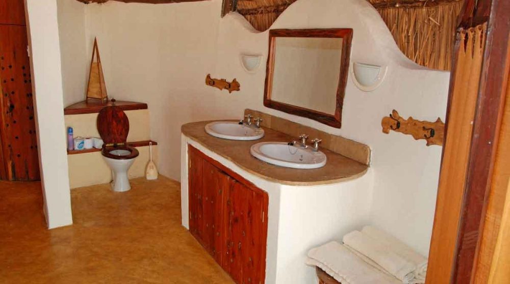 Une salle de bains à l'Island Camp