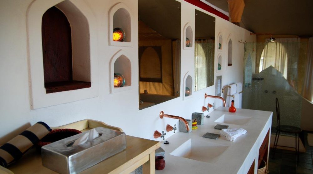 Autre vue de la salle de bains au Joys Camp