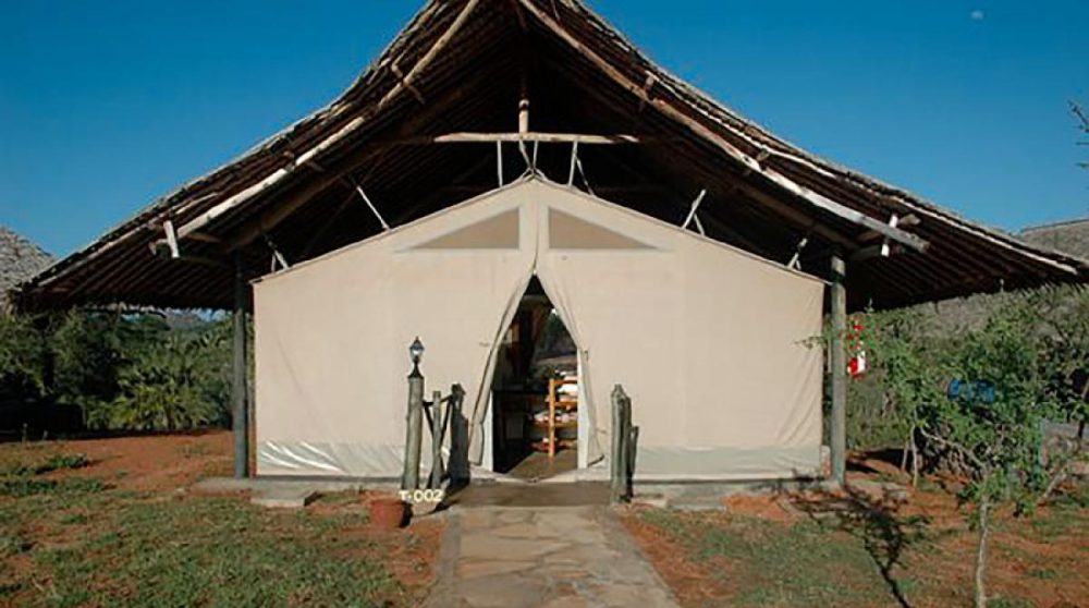 Une tente au Man Eaters Camp