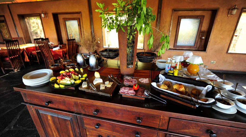 Un buffet au Migration Camp