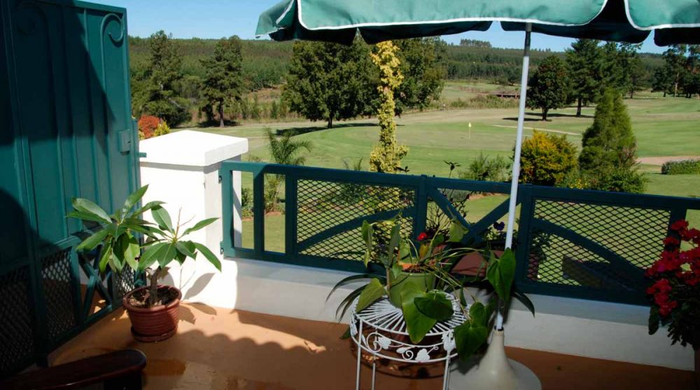 Balcon d'une chambre luxury au Oliver's Lodge