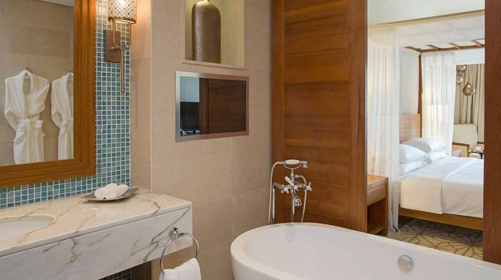 L'une des salles de bains du Park Hyatt Zanzibar