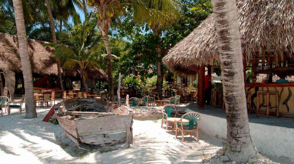 Autre vue de la plage du Pinewood Village