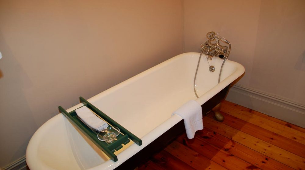 Baignoire dans l'hôtel Welgelegen