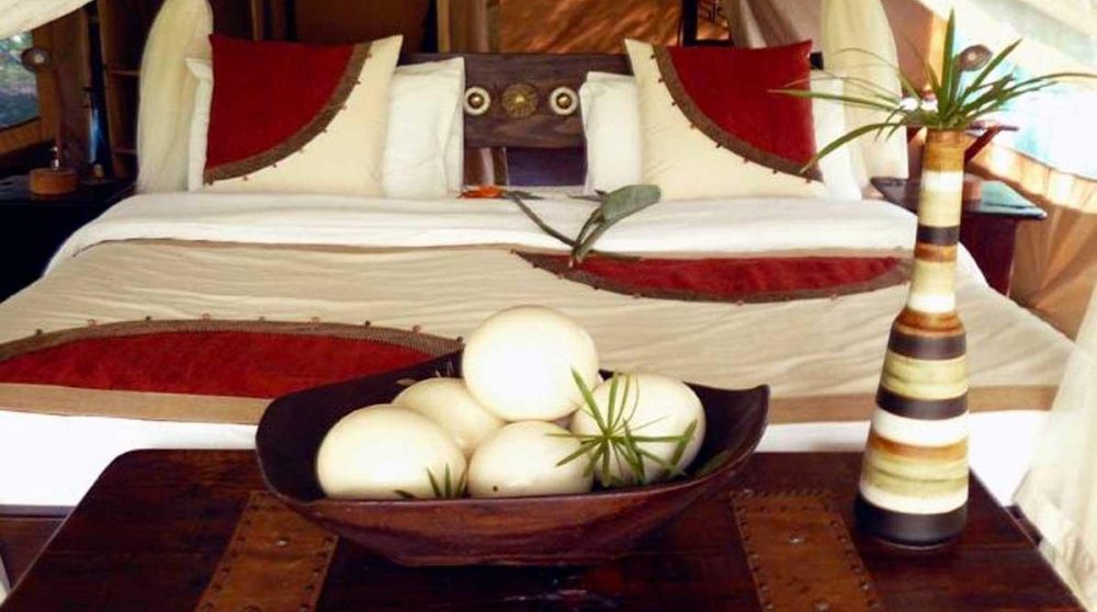 Lit dans une tente au Kenya